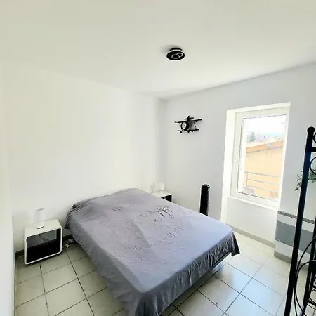 Appartement 2 400 M Centre Gare *